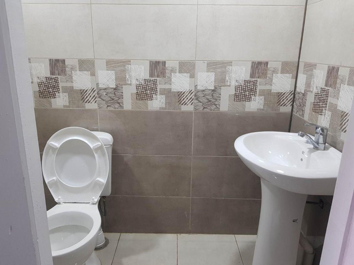 Hotel Shaumiani Kutaisi Exteriör bild